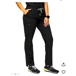 ❌SOLD ❌ FIGS Yola Skinny Scrub Pants Black